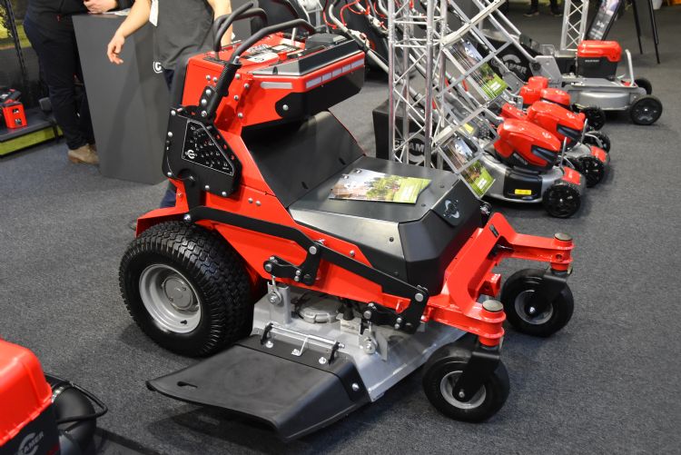 De Cramer stand-on maaier De Cramer stand-on maaier