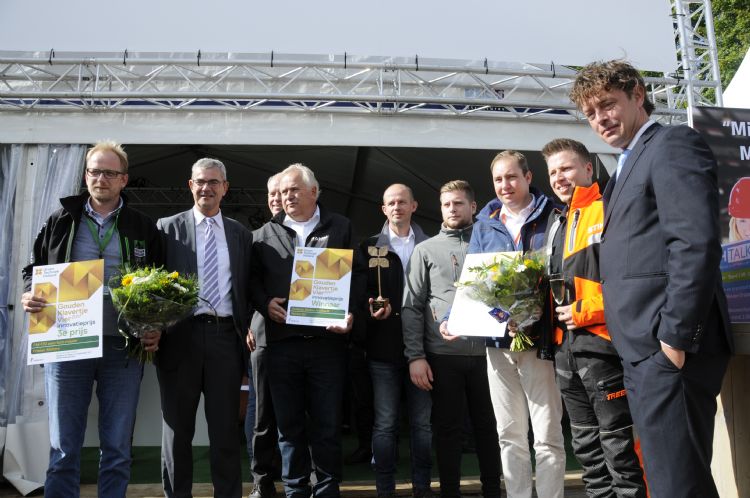 Ramm won in 2017 het Gouden Klavertje Vier met de Oeliatec Co2-neutraal heetwater onkruidmachine.