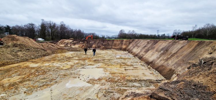 De bassins herbergen straks samen 17.000 kuub water.